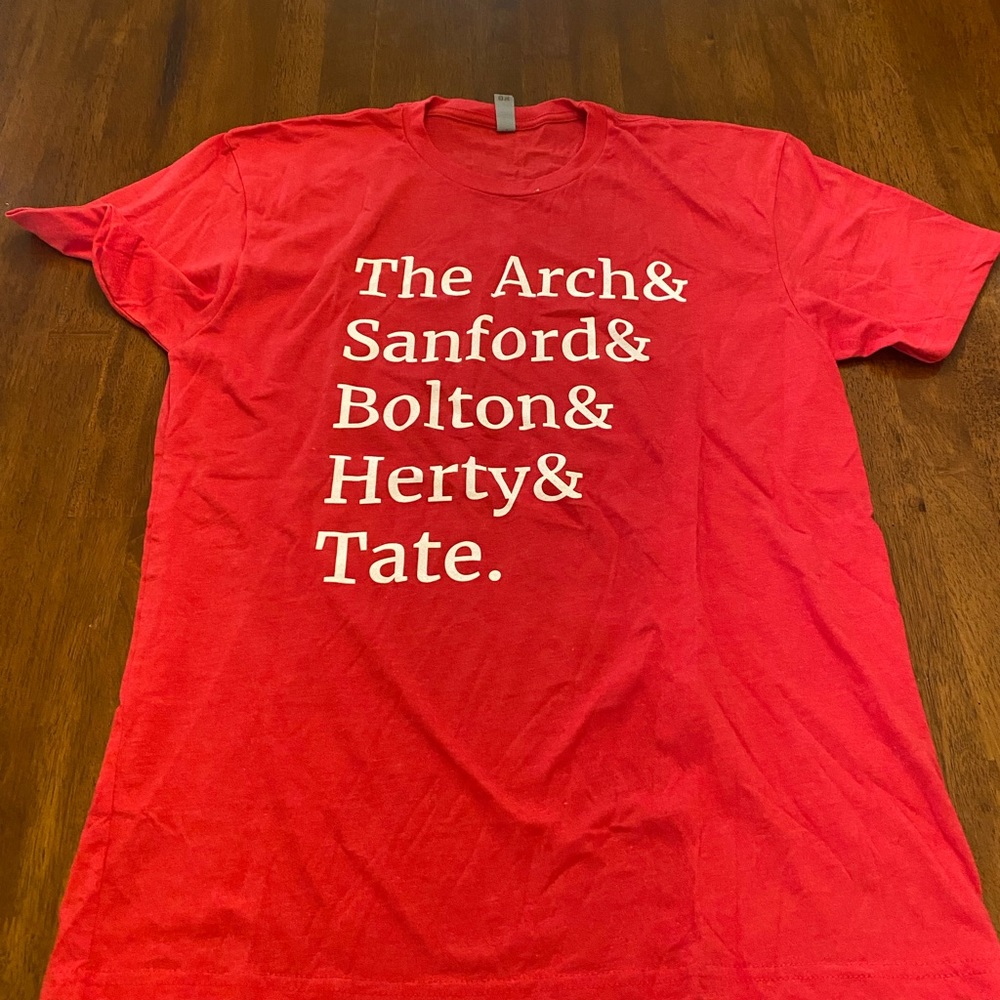 UGA University of Georgia Tshirt NEW